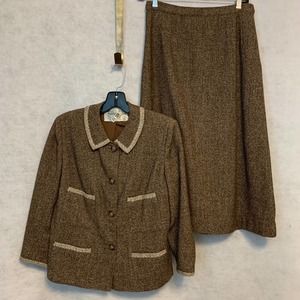Davidow New York Paris Vintage Brown Skirt/Blazer Suit